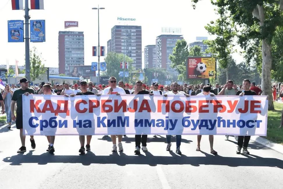 Filip19951995's tweet photo. SRBIJA JE POBEDILA, ZIVELA PRAVEDNA I ISTORIJSKA SRBIJA ZIVEO ALEKSANDAR VUCIC💪 https://t.co/1nAk1WiRUh