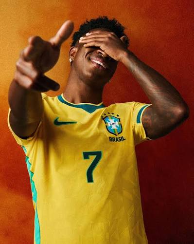 Naveentweeting's tweet photo. What a battle! A hard-fought 2-1 win over Japan sends Brazil into the next stage!

#Brazil #Selecao #BRAJPN #WorldCup2026 #RoundOf16 #Football #Soccer #BrazilWins #FootballFans #MatchDay #Goal #KnockoutStage #FIFAWorldCup #SportsAchievement  #FootballCommunity https://t.co/eKy3hgJy8M