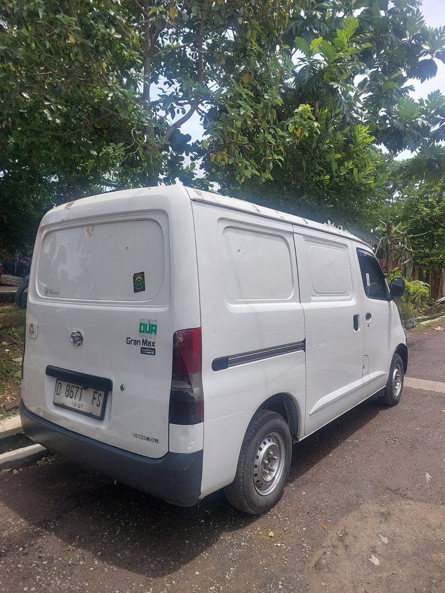 dadose's tweet photo. Jasa Angkut Barang Gran Max Blind Van 🚛📦
​Tarif: Rp350.000 / hari (Dalam Kota Bandung &amp; Cimahi).

​Promo Khusus: FREE SOPIR (Hanya berlaku dari tanggal 30 Juni sampai 5 Juli 2026).

​Kelebihan: Kabin ekstra lega, aman dari hujan/panas.
DM aja buat booking. https://t.co/tHwLXh9UUE