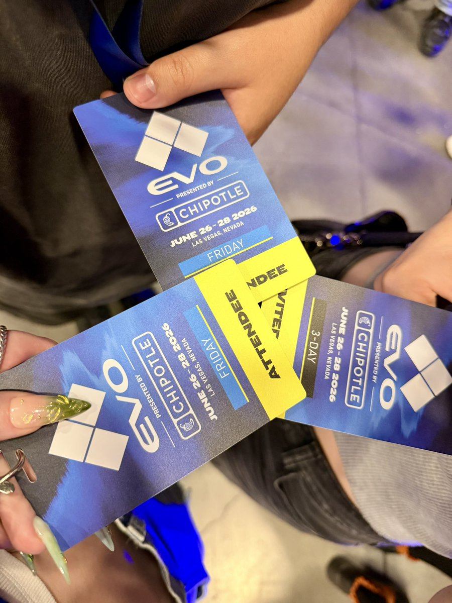 lushliah's tweet photo. evo 2026 ! 🎰🌴😚 https://t.co/WMn97Orvq6