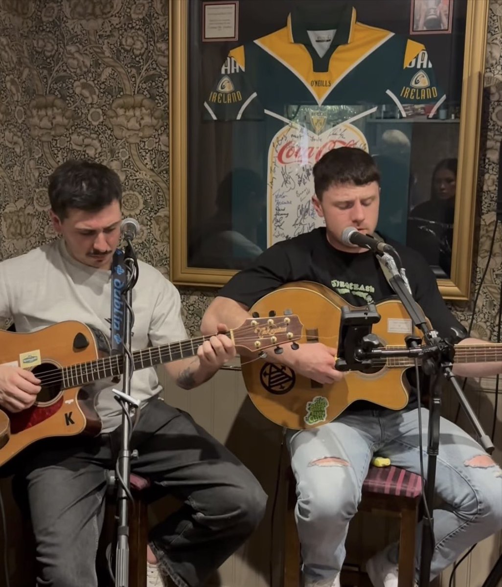 thePHCmore's tweet photo. On Saturday the 4th of July we have the return of our Dublin mates Tom Quinn and Alex King….. the lads will be playing a wide range of Irish traditional and rock music from 9pm. We want a show the lads another warm Carrickmore welcome….👏🏻🇮🇪👏🏻 https://t.co/V16dZk753x