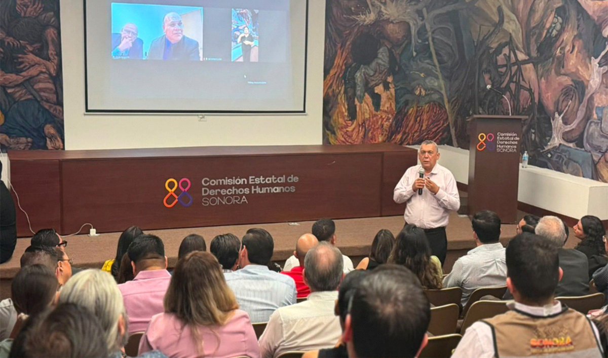 cedhsonora's tweet photo. Llama Presidente de la CEDH Sonora a priorizar la implementación del Nuevo Código Nacional de Procedimientos Civiles y Familiares

Durante la conferencia del pasado 25 de junio sobre los alcances de este nuevo código y ante la presencia de diversas instituciones públicas responsables de la procuración e impartición de justicia, el Presidente Lic. Cervando Flores Castelo señaló la importancia de avanzar en su implementación para fortalecer el acceso a la justicia y la protección de los derechos humanos en el estado.

📄 Consulta la nota completa aquí:
https://t.co/pbweUXOMM7