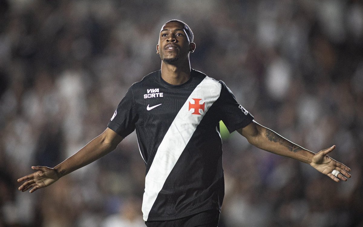 bibliavascaina's tweet photo. ESSA CRIANÇA NAO SABE O QUE É PERDER EM 26

Sao 21 jogos ZERO DERROTAS

O AMULETO! https://t.co/CAe54b45PX