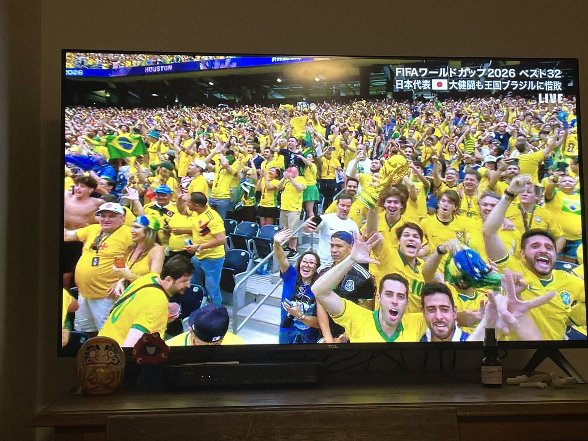 ogns0719's tweet photo. Japan 1-2 Brazil
サッカー王者の貫禄を見た
途中これだけ押されてしまったら失点するわな、非常に惜しい試合だった。しかし、強度も速さも本当にレベルアップしたな。日本サッカーの更なる発展、Jリーグの価値向上にも繋がりますように。 https://t.co/G6MomyGSgG