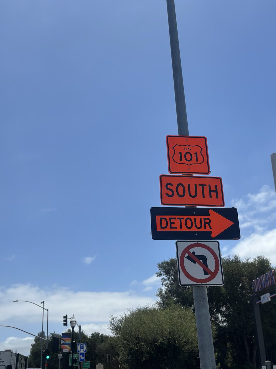ItsJustinJeez's tweet photo. @kimpetras I got them #detour promos left and right https://t.co/ni7AU0Rh9W