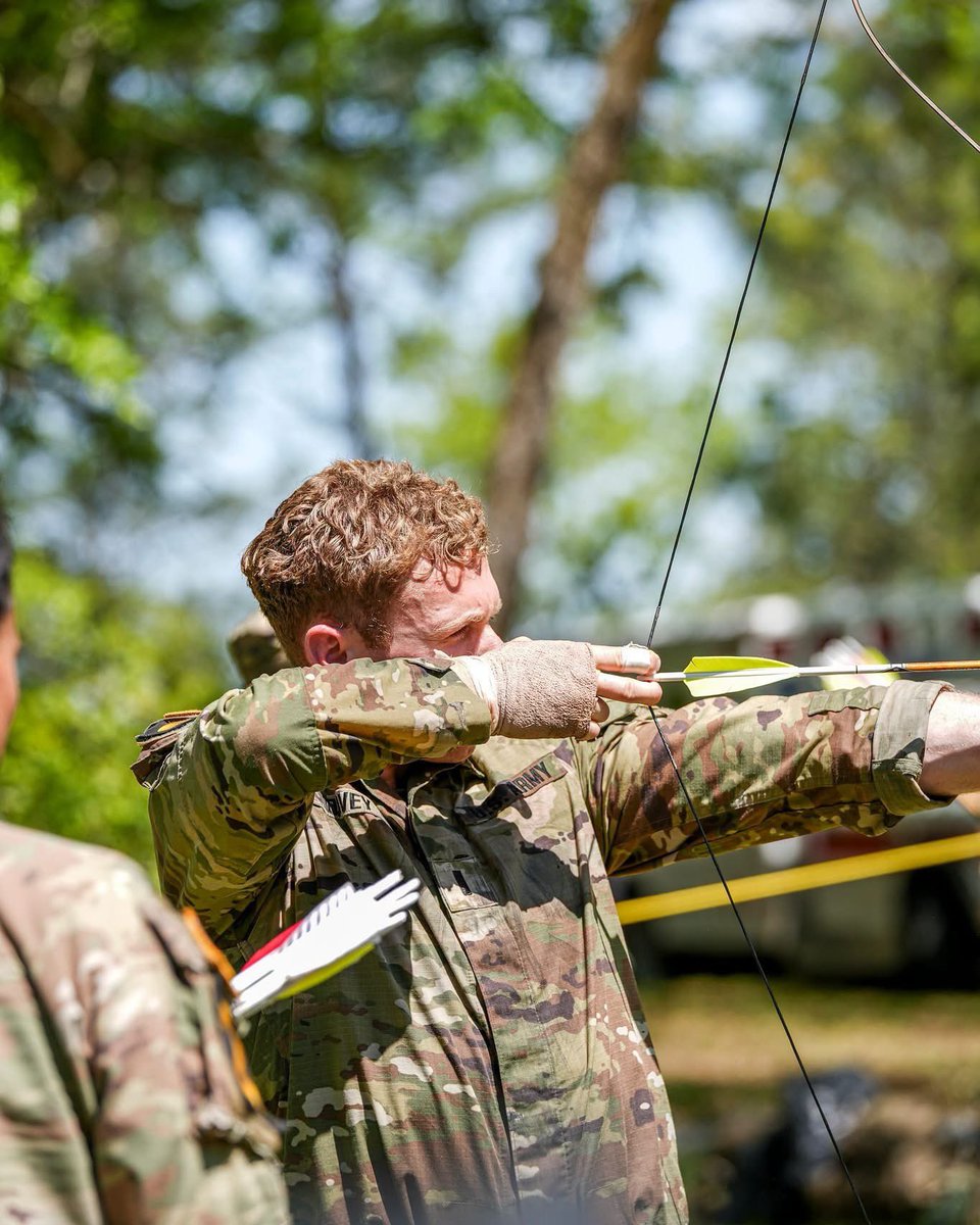 101stAASLTDIV's tweet photo. “Acknowledging the fact that a Ranger is a more elite soldier who arrives at the cutting edge of battle by land, sea or air, I accept the fact that as a Ranger, my country expects me to move further, faster and fight harder than any other soldier.” — The U.S. Army Ranger Creed https://t.co/jGr208b7ew