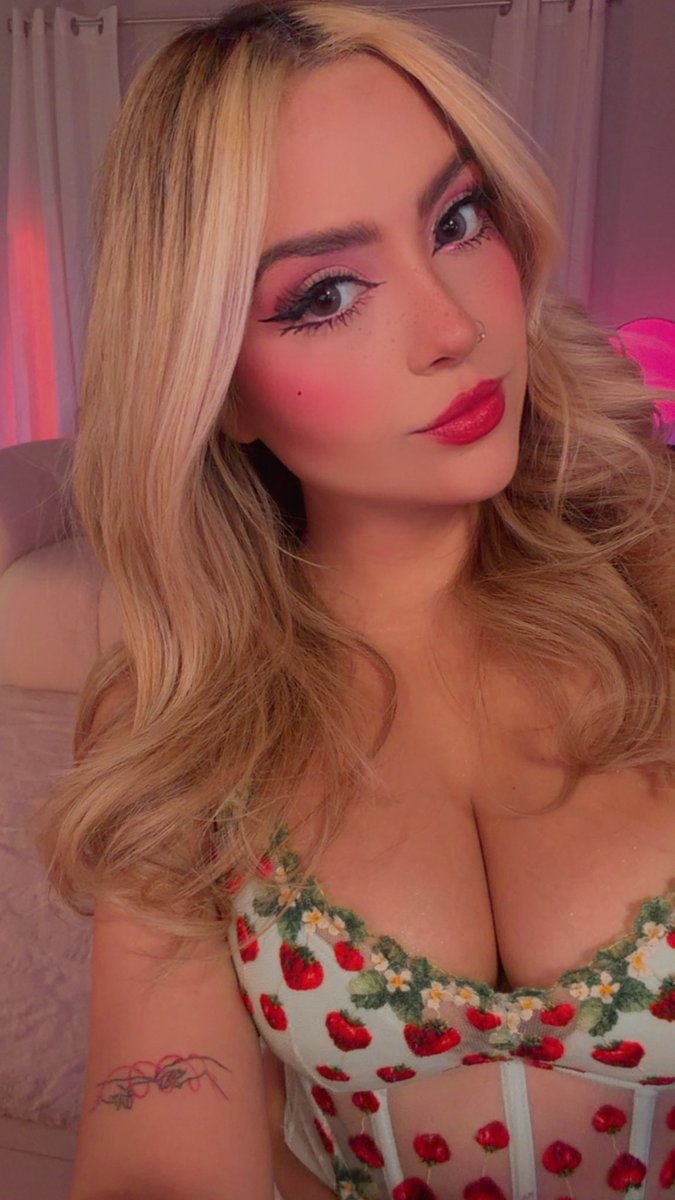 arigameplays's tweet photo. Ya en vivo caile https://t.co/LLOMlC4AkP