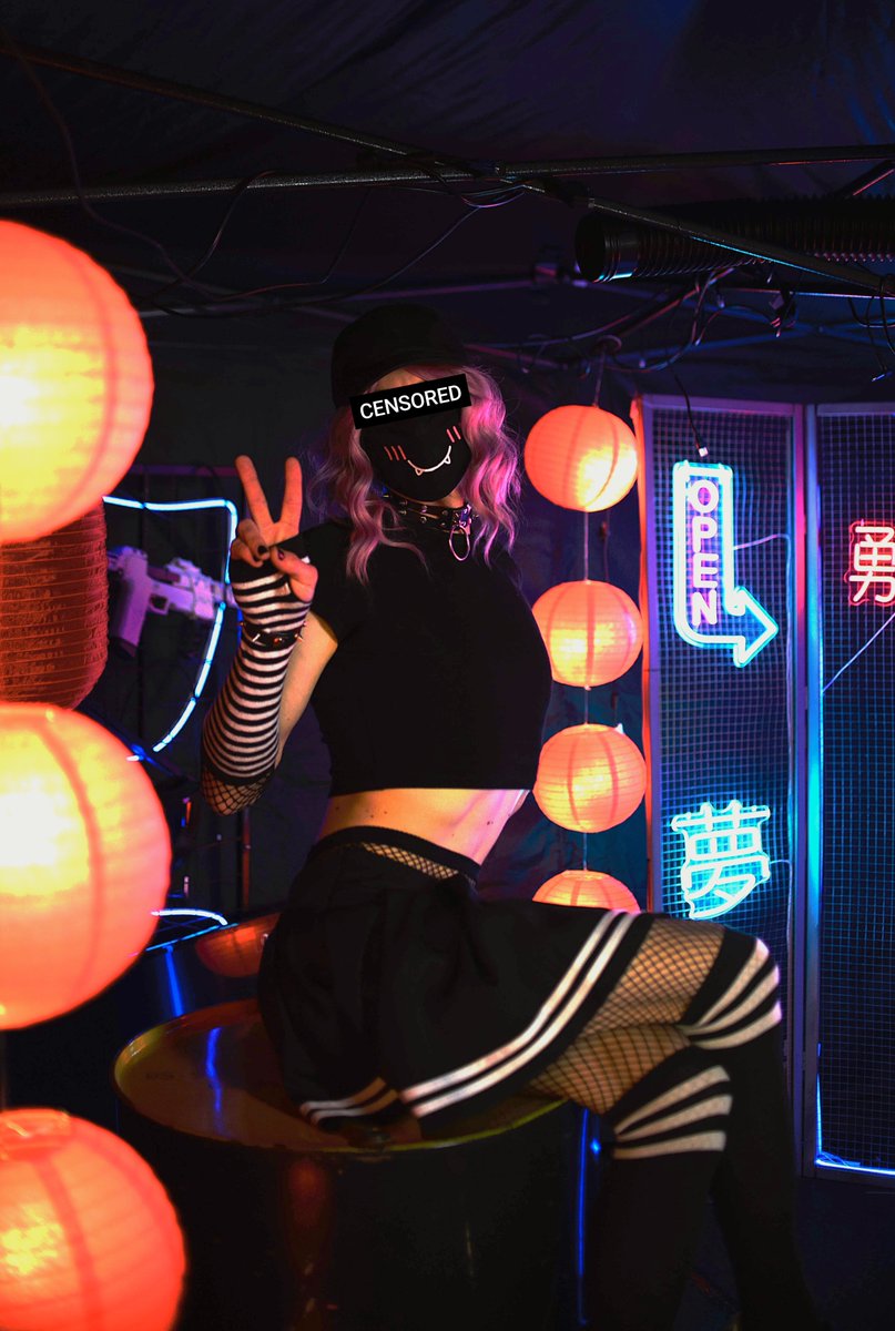 LockedZoe's tweet photo. Loving the neon aesthetics 🌌🖤

#Femboy #NeonVibe #sissy #skirt #thighhighs #AnimeFest https://t.co/b0yI4leW3x