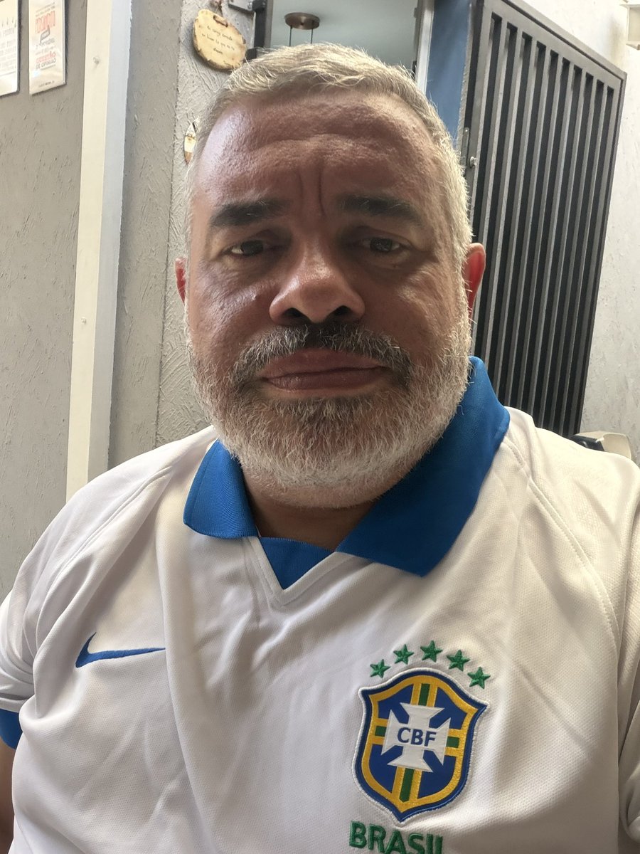MMELLOG's tweet photo. Camisa da vitória !! Vamooooo 🇧🇷 https://t.co/viFT9sotFX