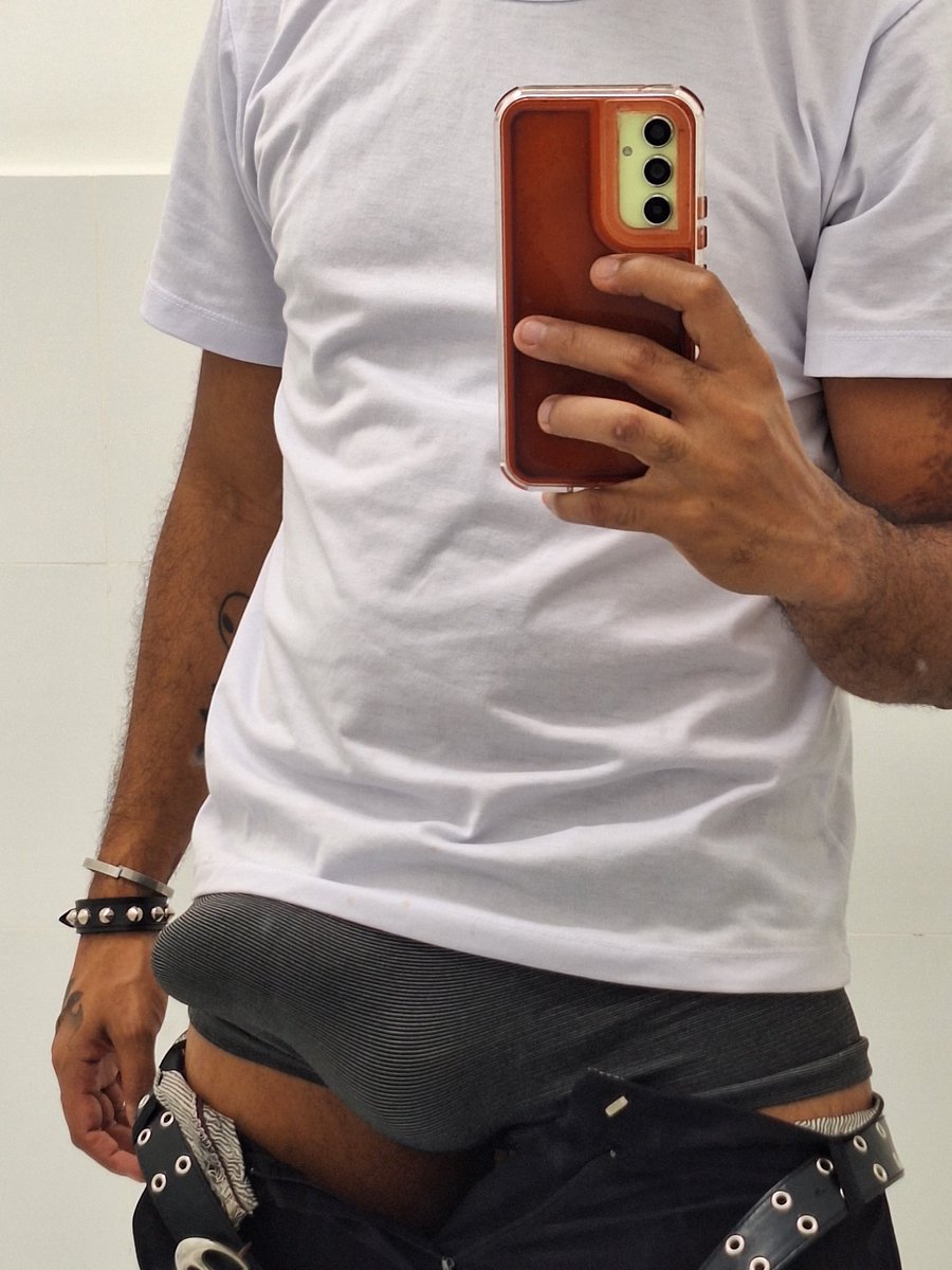 K_I_Q17's tweet photo. Posso por meu time em campo também? 
#bulge 
#volumenacueca 
@volumenoshort 
#CHUDAİ https://t.co/u3ZpEOqxca