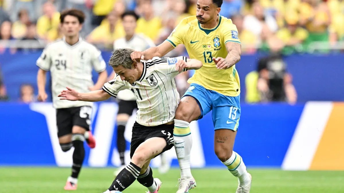 TigresJersey's tweet photo. Para la mayoría no lo es, pero para quien tiene daltonismo hoy hubo un terrible #kitclash sin necesidad en el @CBF_Futebol vs @JFA. Brasil de local y Japón con su uniforme de visita, cuando ambos pudieron utilizar el de local sin ningún problema.

@FIFAWorldCup https://t.co/XdZNZK0OLi