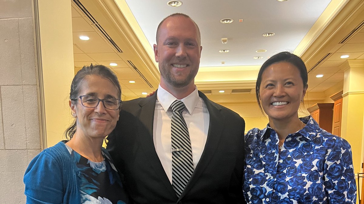 WashUMedRadOnc's tweet photo. Still reflecting on this final directive from @KaramLab to our #radonc clinical resident grads:
"We have trained you to be exceptional clinicians. 
Now, it is up to you to be exceptional healers... Congratulations to the Class of 2026." 🎉🎓 https://t.co/x2p4MXs7pM