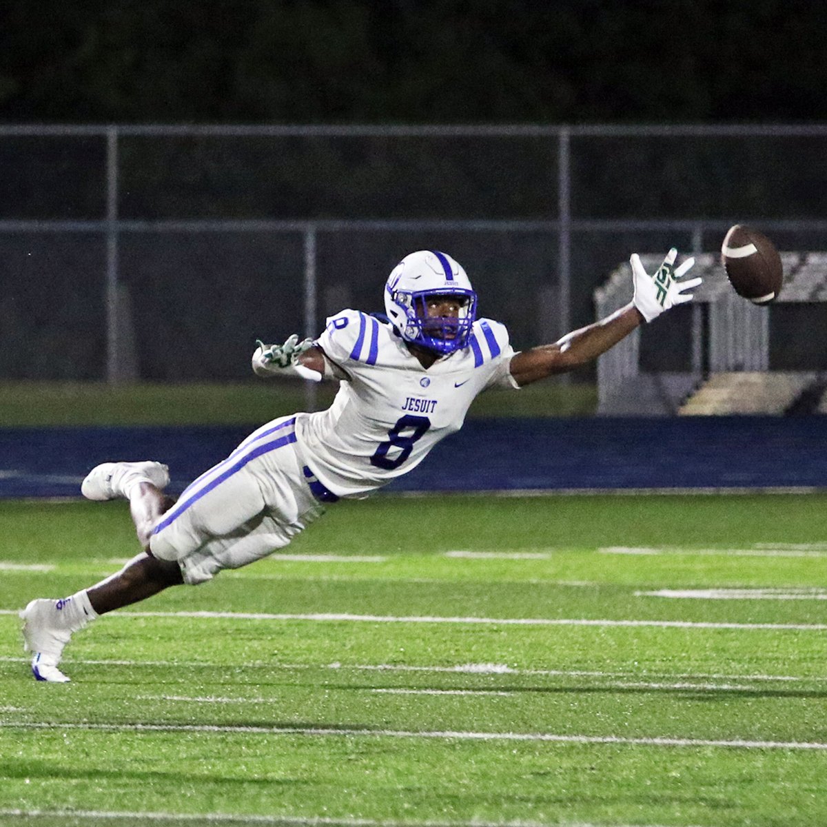 JesuitTigers_FB's tweet photo. The King of the secondary.

#AMDG @KingPowell8s https://t.co/7MLj27yg3T