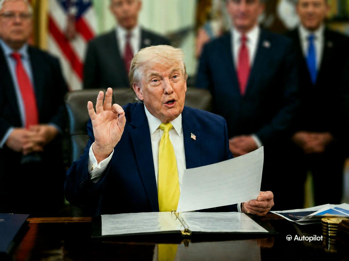 arym_s's tweet photo. 速報：利益相反ってこんなに大事なんだよ
2月10日にトランプ大統領がAxon株を最大500万ドル買ってた 📈
その14日後、ICEが220百万ドルで1万7800丁のテーザー銃を発注
契約書にAxonの名前はないけど、仕様がバッチリ合うのはAxon TASER 10だけ 🔍
ちなみに、米国のテーザー銃の9割はAxon製
$AXON https://t.co/c3X3ZSDwtq