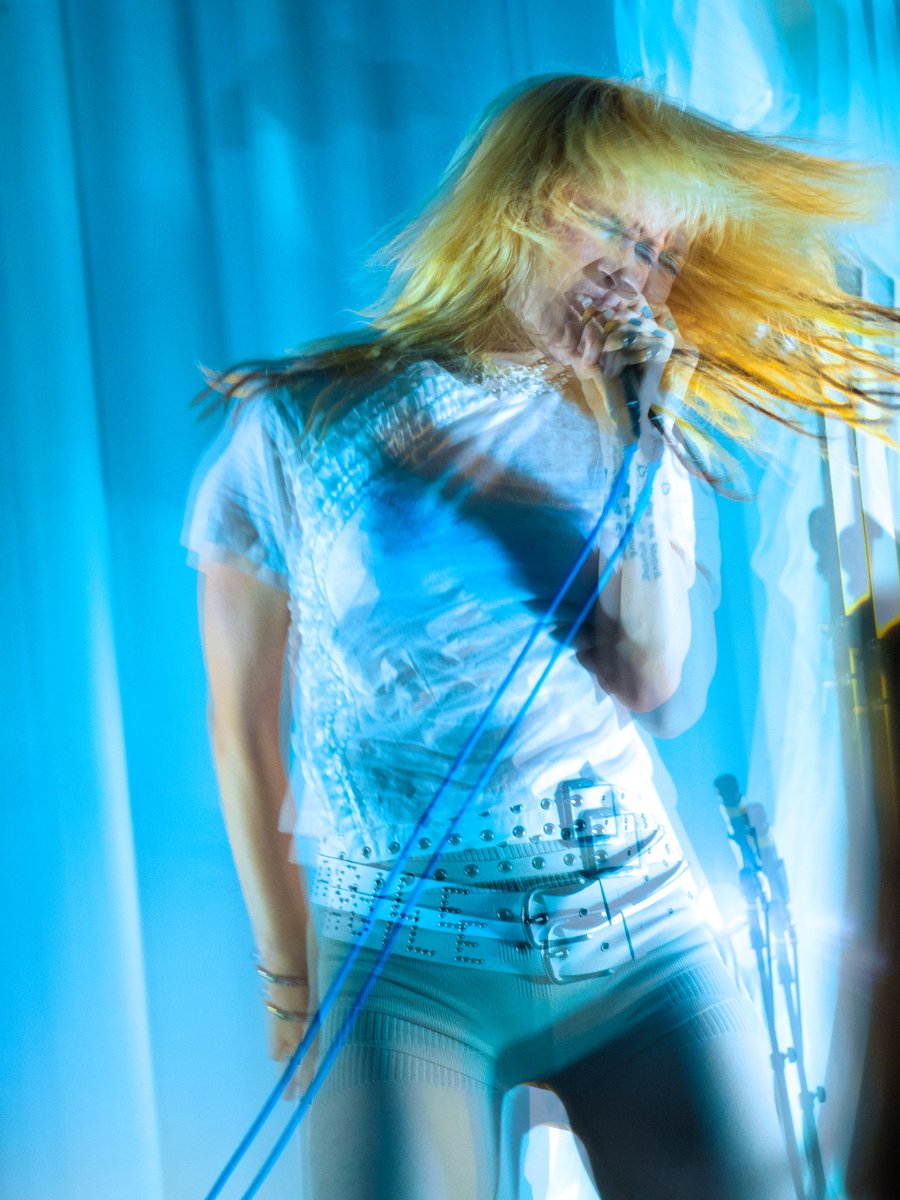 lidia_darksky's tweet photo. Still here #hayleywilliams https://t.co/Vcaq6Orer2