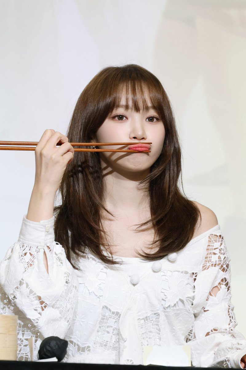 a_agdg's tweet photo. cute kim chaewon
#lesselafim #kimchaewon https://t.co/G5M7GL5y3b