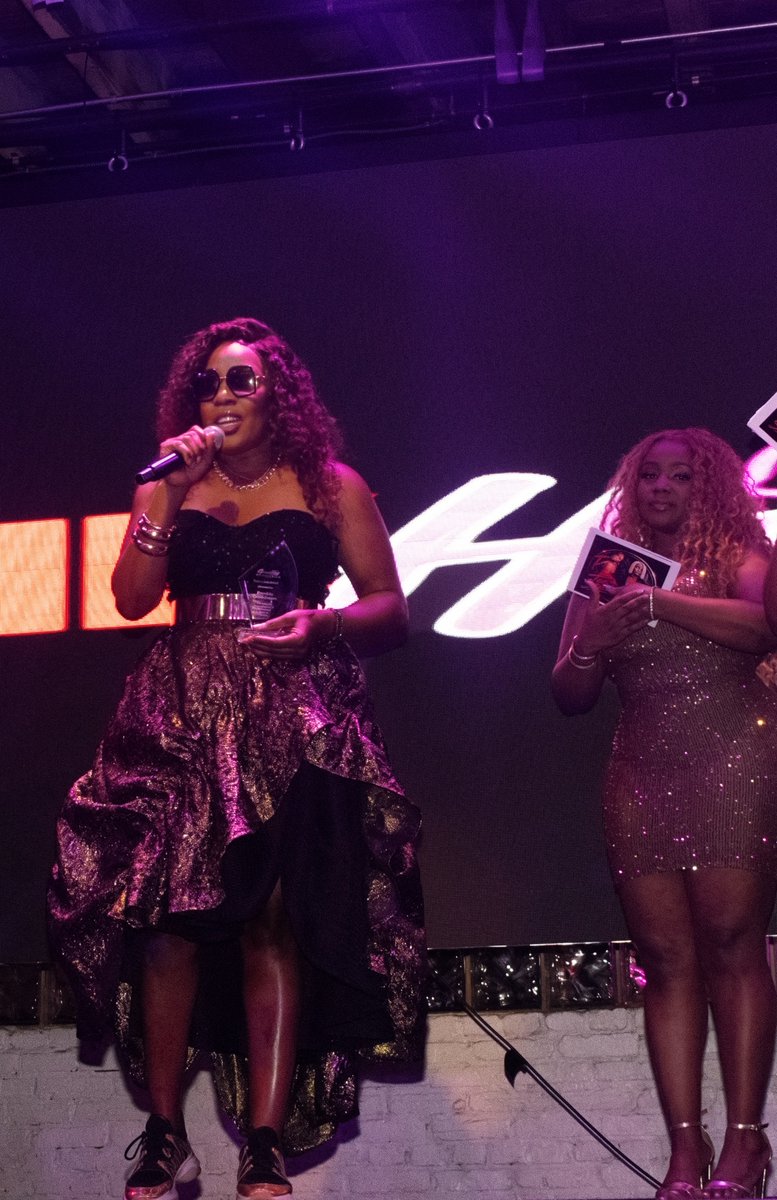 TheHHDiva's tweet photo. Grateful to win my award and be honored last night. Thank you ✨🙏🏾💪🏾💕

#BornWinner
#PeoplesChamp https://t.co/zGpFlCbMn7