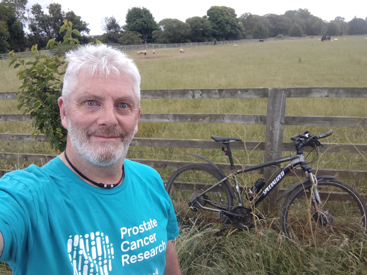 Chainsaw_McGinn's tweet photo. Quick break and a drink at the halfway point of my evening 20 miler. Fresh air, peace & quiet and free exercise. As good as it gets. #cycling #bicycles #CoDurham https://t.co/dXF9IWw5tz