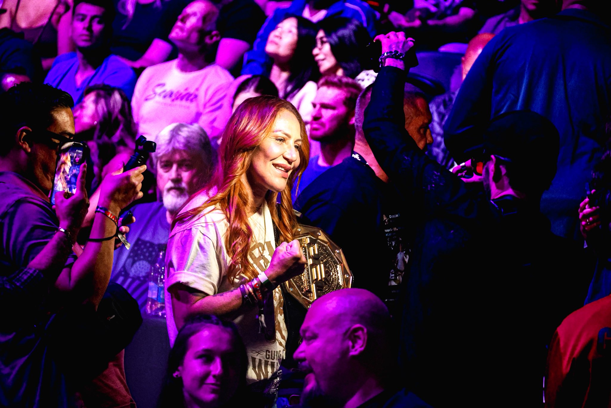 1 pic. My favorite thing about attending fights live is getting a chance to take pictures with the fans and show them my appreciation for all the years of support. ❤️ @PFLMMA https://t.co/08224MMOIe