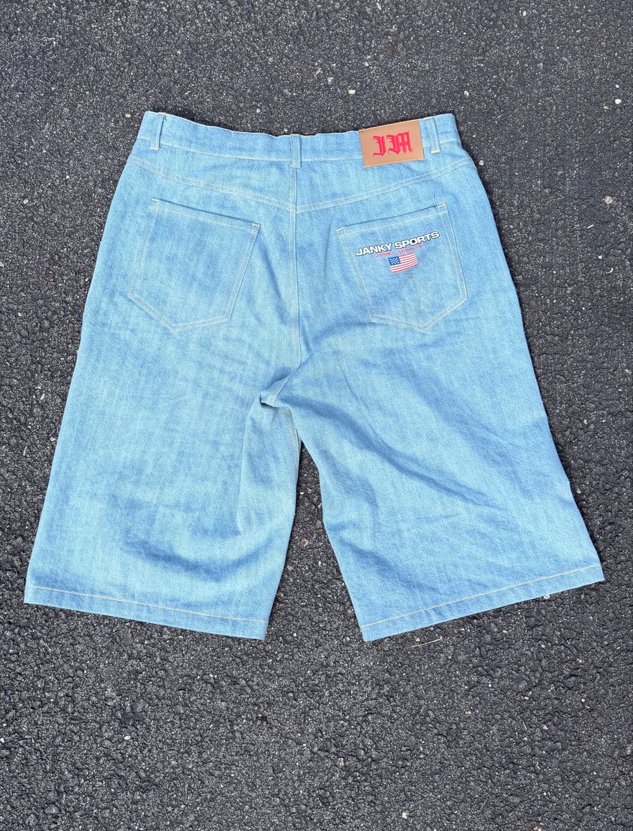 hellabandz_zel's tweet photo. Janky Jorts https://t.co/BOGzmh89YE