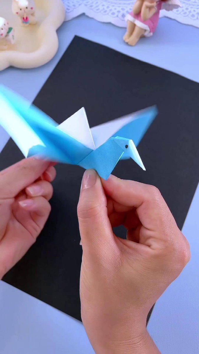 Franco_AMF's tweet photo. Want to pick up a fun new skill this weekend Try DIY paper origami – it’s low-cost, calming, and you can show off your cute finished works easily! https://t.co/d4JaXhlL2J