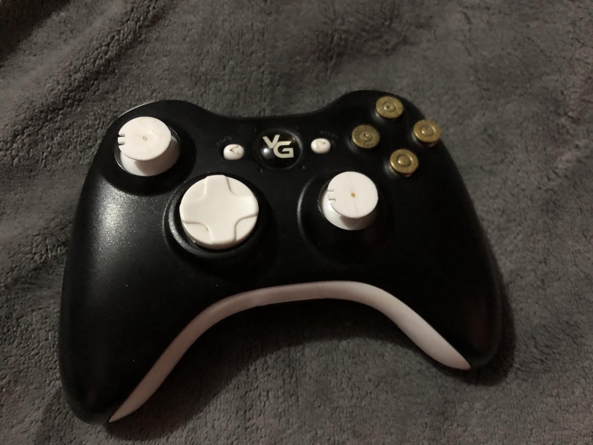 BtheShagger's tweet photo. @pocuu @ScufGaming Idk if it's the same company, but I remember these old vanossgaming custom controllers back in like 2012-14 lmao https://t.co/xO2v1Oqf0F