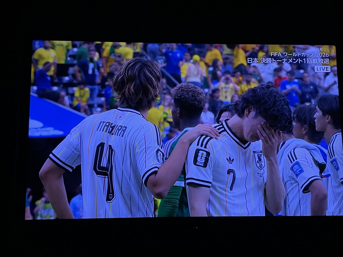 tkmaaaaax's tweet photo. 惜しくも…後半はさすがブラジルって感じの内容😯さて、寝れるのか… https://t.co/ZgsIubImLO