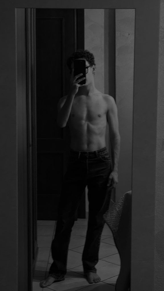 AndreaaCongiuu's tweet photo. 🖤 https://t.co/MzRZJhalH6