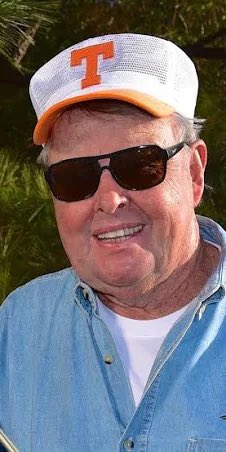 breakfast4din3's tweet photo. @CogginToboggan Bill Dance got next…. https://t.co/FwxsxN8I1A