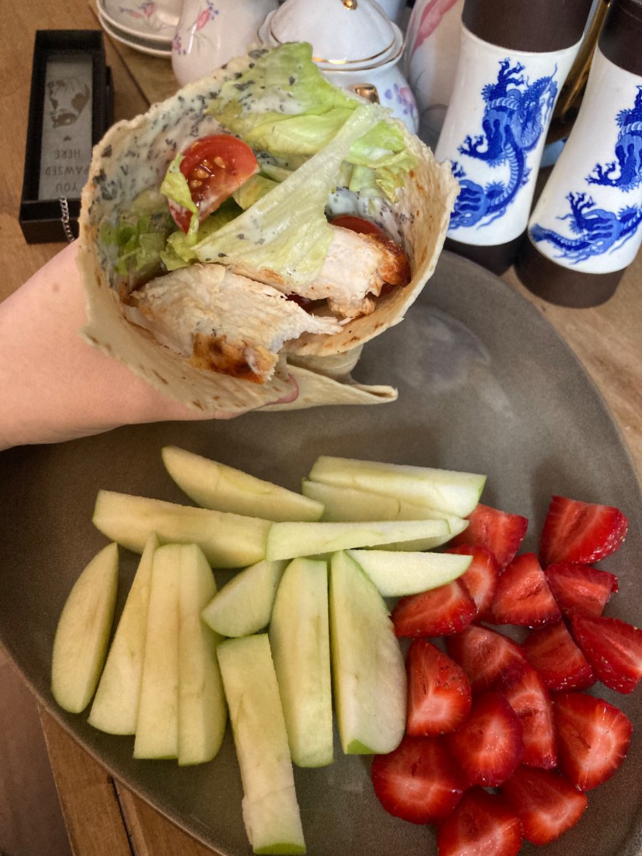 blehhh3347's tweet photo. #edtwtㅤ 
29/06/26 wiat

1180 cals, 156g carbs, 90g protein
+ 10,344 steps and 20 minute leg workout https://t.co/FrUwWBEKRg