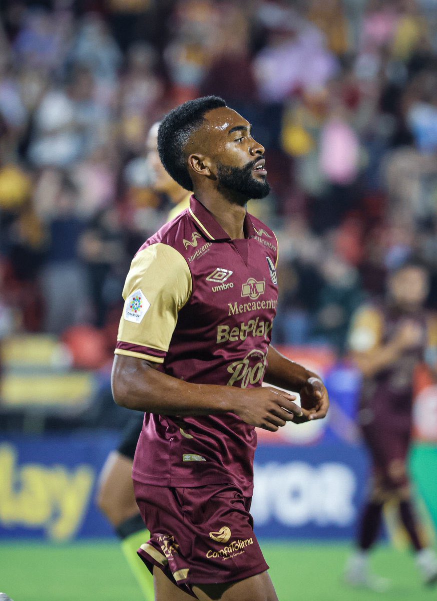 chechocepeda1's tweet photo. Avanza de manera positiva la renovación  del contrato de Jersson González con @cdtolima. Ambas partes esperan cerrar el acuerdo en los próximos días para que el extremo siga en el pijao. https://t.co/SnOqZrMkiN