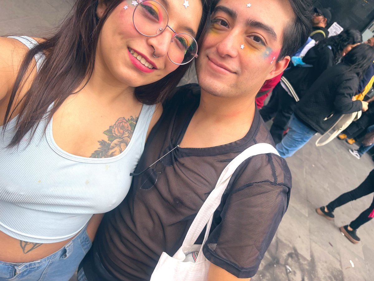 azudrick's tweet photo. Algo de cómo la pasamos en el #Pride 🏳️‍🌈
Nos vieron ?? ✨ https://t.co/mtQlJezZXL