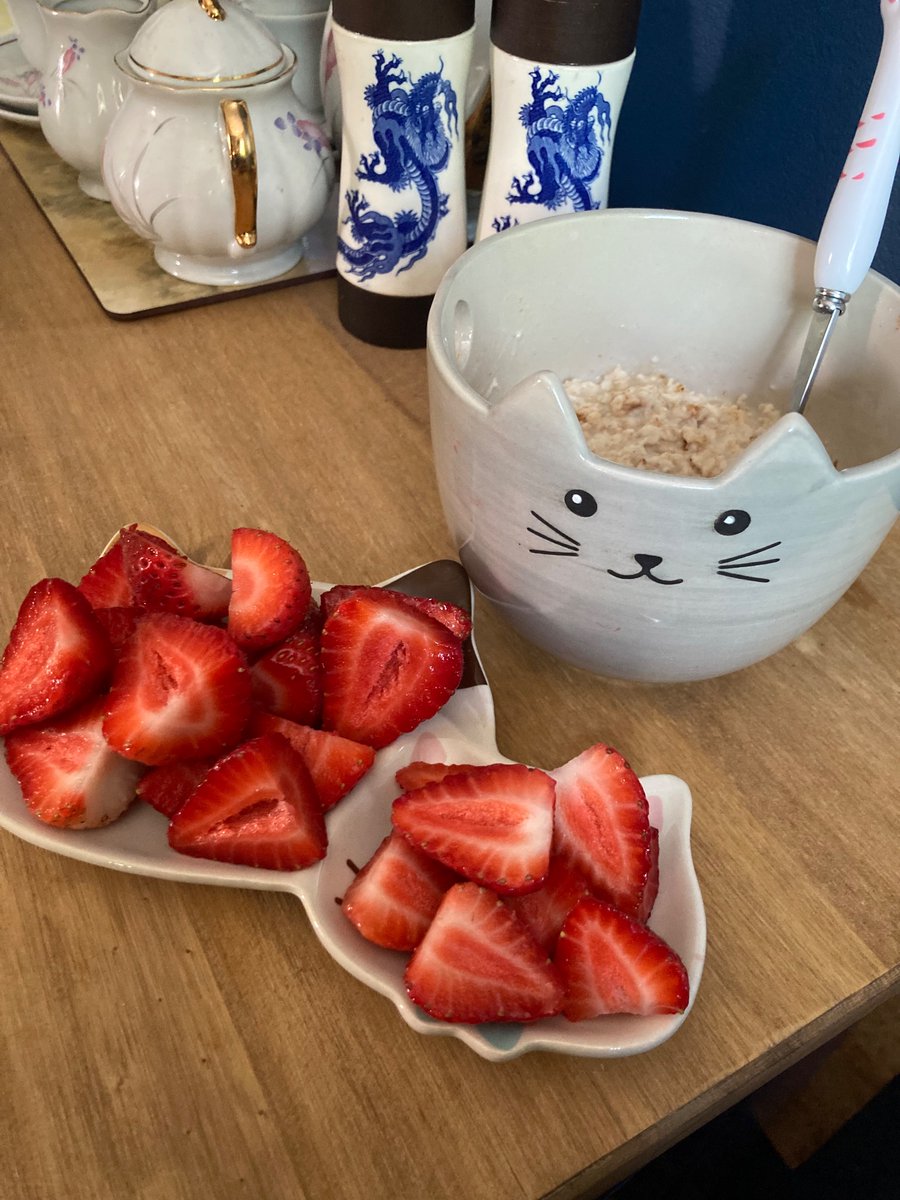 blehhh3347's tweet photo. #edtwtㅤ 
29/06/26 wiat

1180 cals, 156g carbs, 90g protein
+ 10,344 steps and 20 minute leg workout https://t.co/FrUwWBEKRg