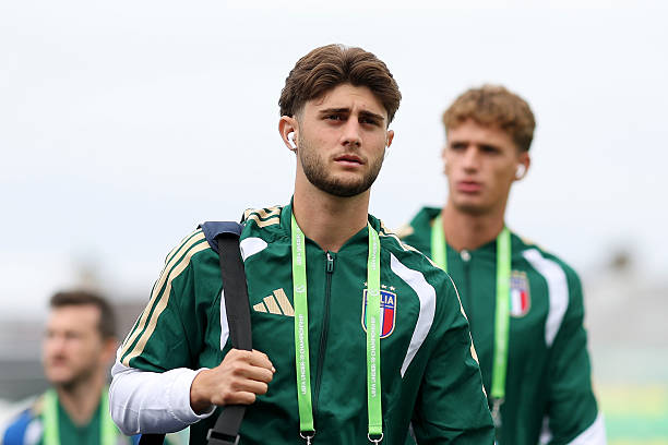 MilanPosts's tweet photo. 📰 @DiMarzio: RUBEN AMORIM WANT MATTIA LIBERALI 🔴⚫️ Please back to home! https://t.co/Z4kJYPtQQ8