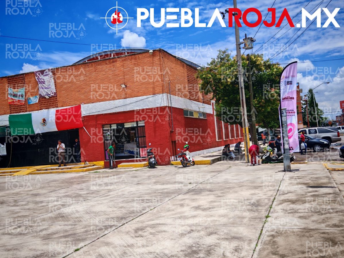 odylarios's tweet photo. 🚨 Una persona fue #localizada s1n v1da al interior del salón social “#SanBartolo”, ubicado entre Circuito San Bartolo Norte A y Poniente B, por lo que #autoridades acudieron al lugar para realizar las diligencias correspondientes. 👇 https://t.co/1VoFg84omk