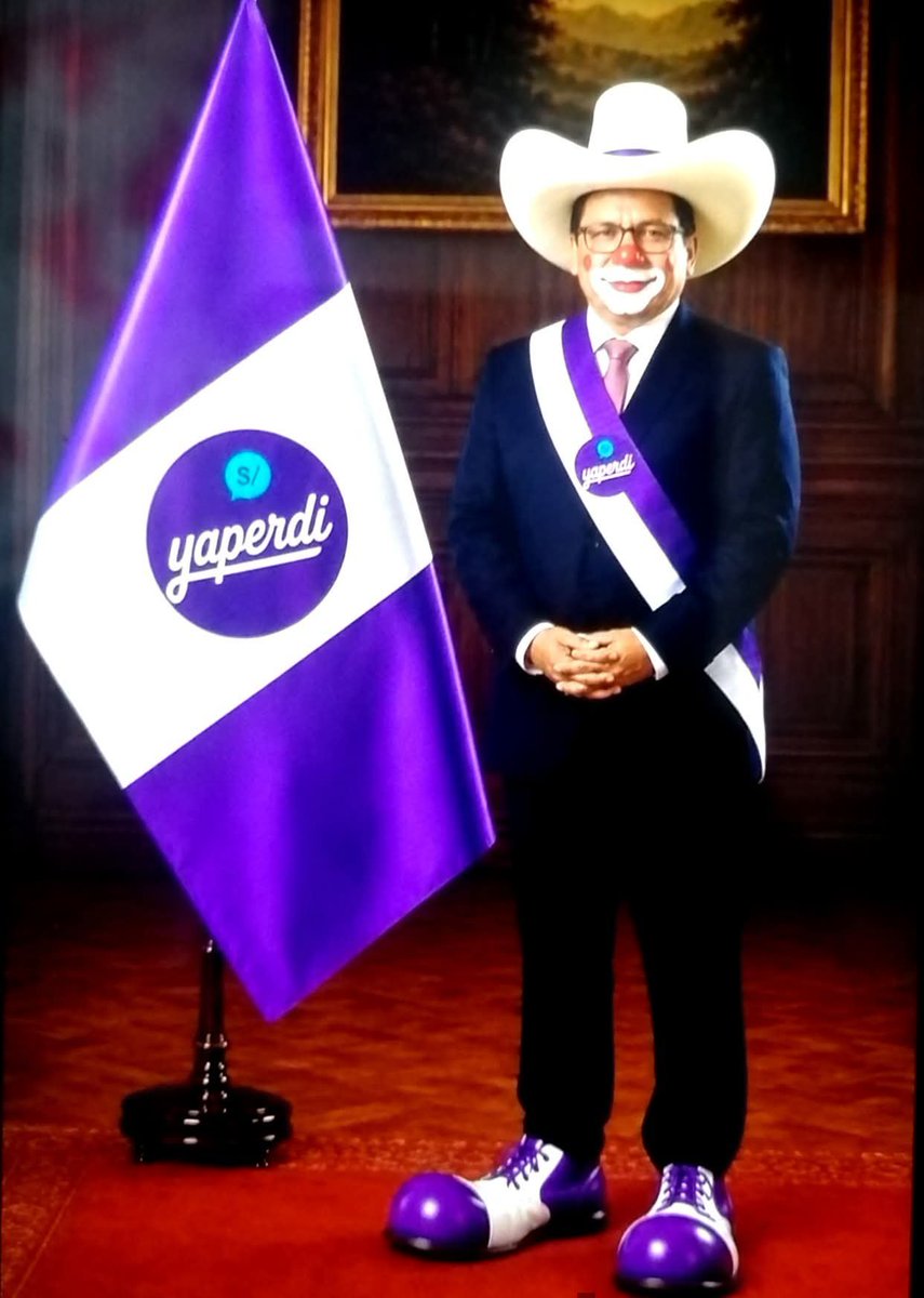 Juanpablovil3's tweet photo. Ya tenemos payaso para circos de mes patrio.
En lo que quedó la izquierda 🤡😄 https://t.co/3i2gFJkbPt