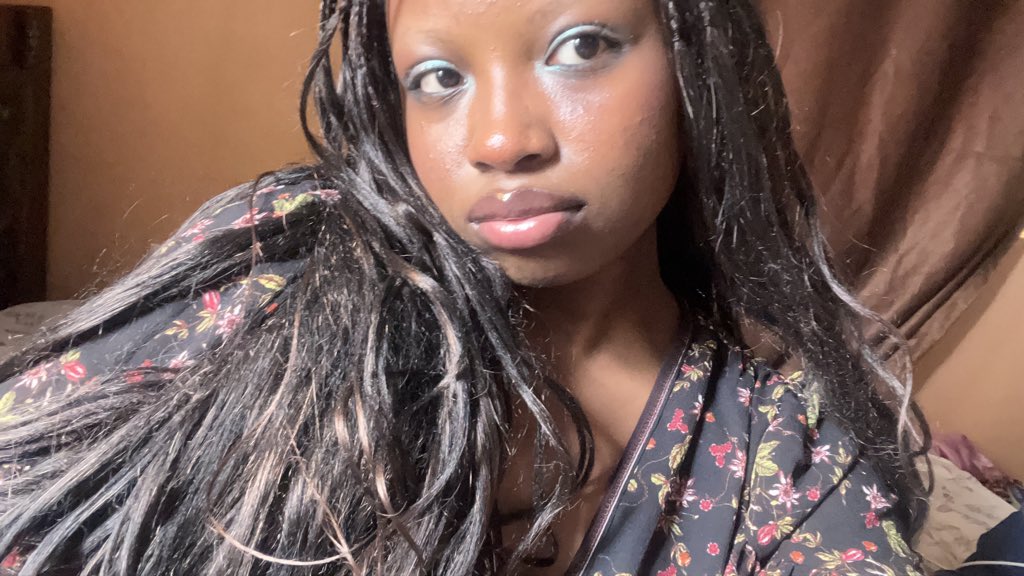 laylaylune's tweet photo. https://t.co/aIvzlMCAKs