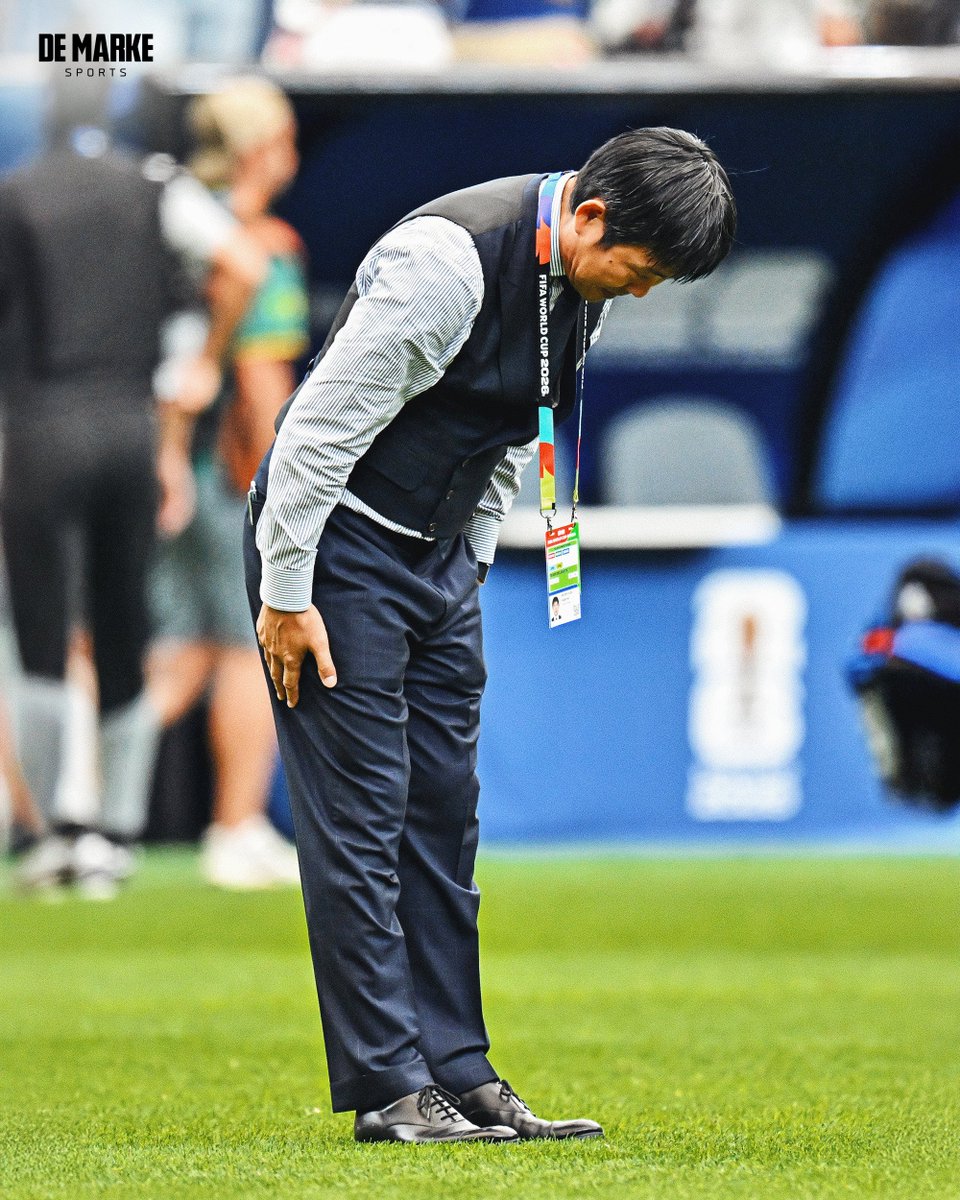 demarkesports's tweet photo. Japonya teknik direktörü Hajime Moriyasu, halkından özür diliyor. https://t.co/D8wir3KAD1