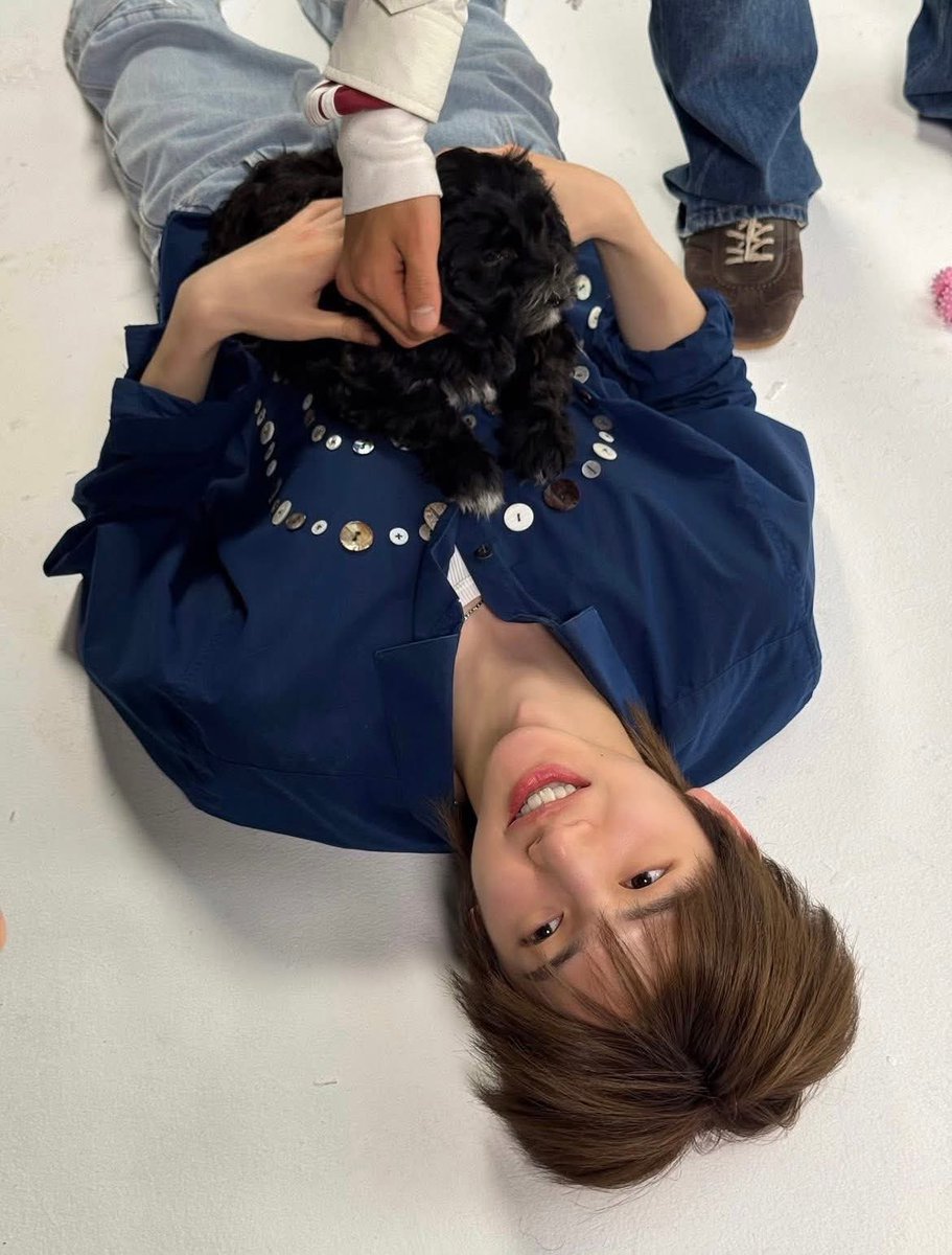 Juhoonie08's tweet photo. @JUHOONGLOBAL Nũng nịu nhất thế giới 

JUHOON MESMERIZES AT DIOR SHOW 
JUHOON GETTY IMAGE AT PARIS FASHION WEEK

#JUHOONxDiorSummer27 
#JUHOON 
#DiorSummer27 https://t.co/5ojxflnTQx