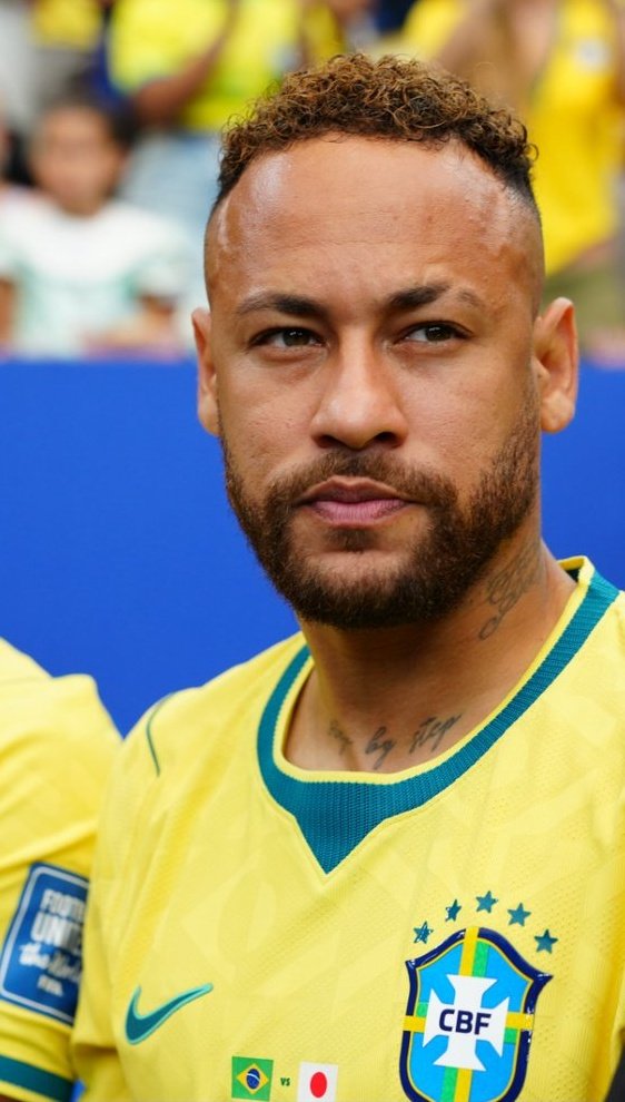 TeamNey10's tweet photo. 🚨🚨🚨🚨🚨🚨🚨🚨🚨🚨🚨🚨🚨

لماذا لم تدخل نيمار؟

🗣 انشيلوتي:

«كنت أحتفظ بنيمار للأشواط الإضافية. تحدثت معه، وإذا لم نتعادل كان سيدخل في الدقيقة 60 أو 65. لكننا تعادلنا، ولم أرغب في تغيير شكل الفريق لأننا كنا نسيطر على المباراة». https://t.co/rcyTyq6yRC