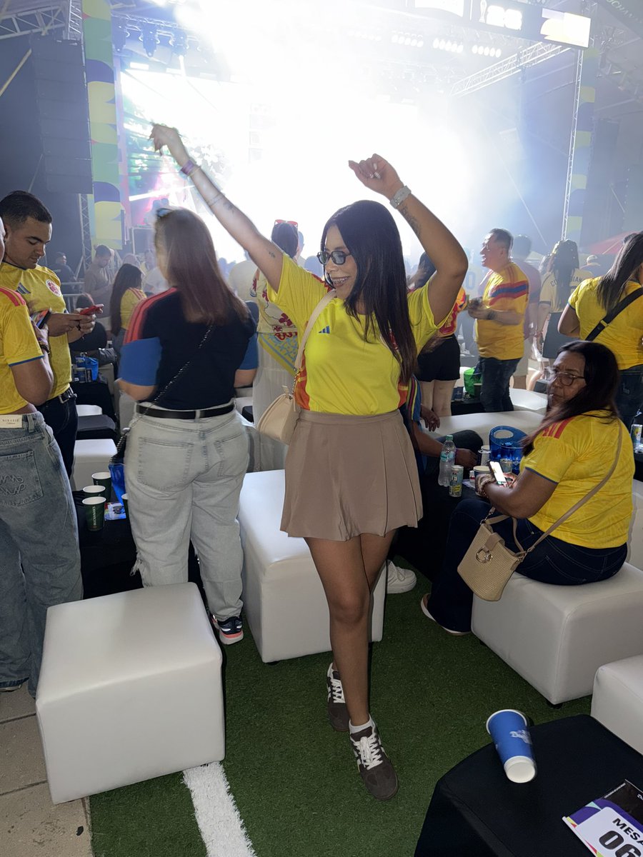 DayanaCastroB's tweet photo. 🇨🇴 https://t.co/e2C9BheYe7