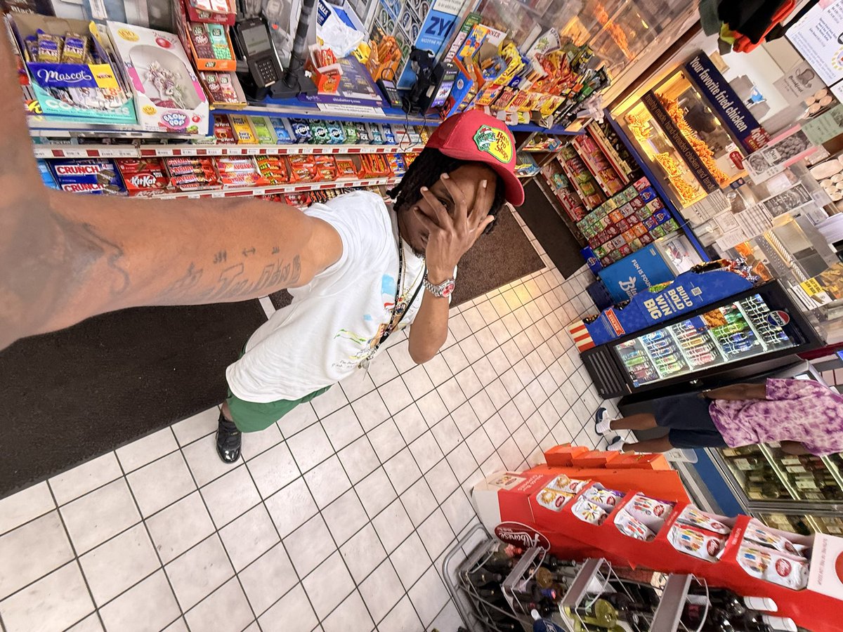 Joc_ThaDon's tweet photo. I’m in my own laneeeeee 🫣 #UnappreciatedToo Almost Dun https://t.co/KTvv8zEzCv