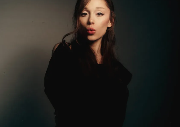 AboutMusicYT's tweet photo. Ariana Grande will release her highly anticipated album, petal, in one month. https://t.co/hvpq4AkT9W