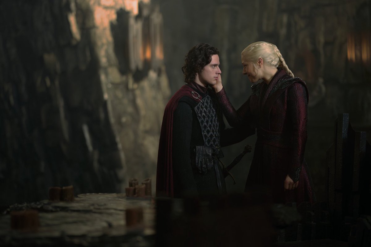 PopBase's tweet photo. Harry Collett tells Pop Base what kind of king Jacaerys Velaryon would have been had he survived the Dance of the Dragons and ascended the Iron Throne:

“Jace was born to be a good leader. He’s very smart politically and very much a people person and a people pleaser, sometimes [laughs]. He would’ve thought of the people of the realm first before anything else, and he would’ve only carried on with the drama if somebody else started it. He would never start the drama unless it involved his family. And we [Bethany Antonia] were saying if Jace and Baela made it to be king and queen, we’d have a live, laugh, love sign up in the castle and it would be very drama free. Which, to be fair, would probably be quite boring, so no one would ever make a show about it. But boring is safe. I think Jace would’ve made an amazing king, and it says it in the books too, and that’s why his death was very impactful.”
