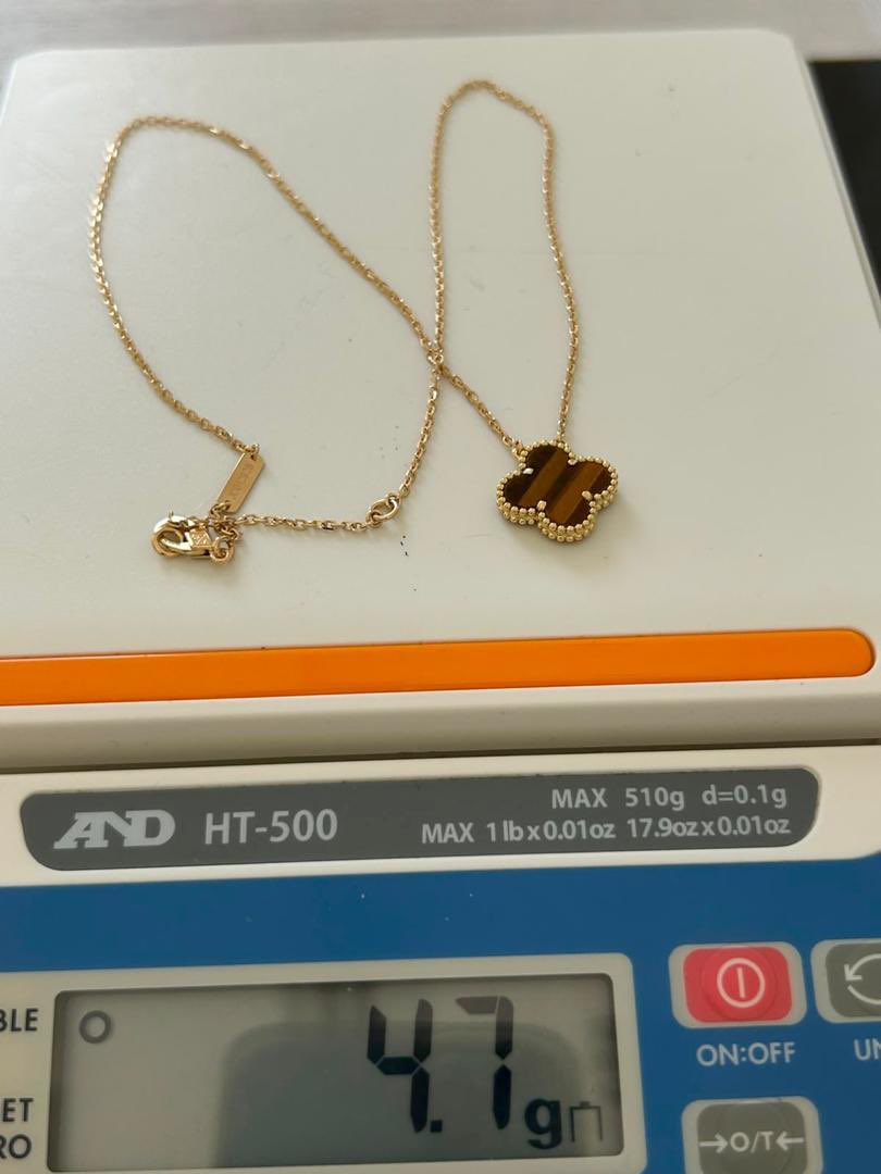 SisiArinGold's tweet photo. Gold evening everyone 💫💫

18karat solid gold colored VCA ( Vancleef ) neck chain available 

893,000N each 

Please kindly patronize , refer and RT 🙏🏼 https://t.co/SIcF0pFfqj