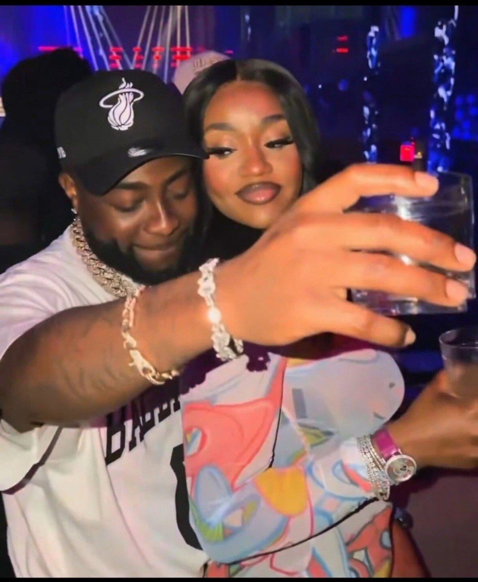 _Sakko's tweet photo. Davido is living the kind of married life I aspire to have being with someone who is both my life partner and my favorite party partner. A wife, a best friend, and someone I can enjoy every moment with. https://t.co/yz7mJodVUB