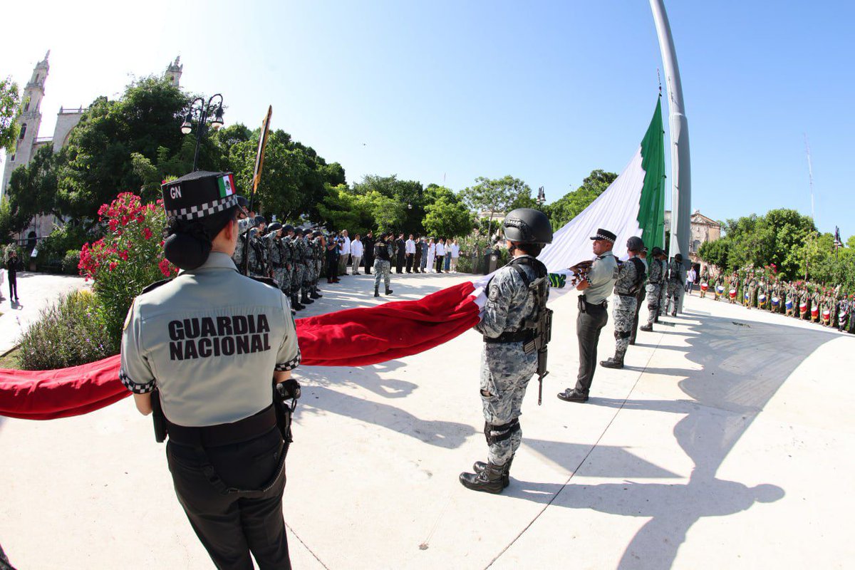 PJYucatan's tweet photo. El magistrado del Tribunal Superior de Justicia, Gerardo Chacón Tuyub, acudió en representación del Poder Judicial del Estado a la ceremonia de izamiento de bandera con motivo del séptimo aniversario de la Guardia Nacional, https://t.co/FS9XI2YAmE