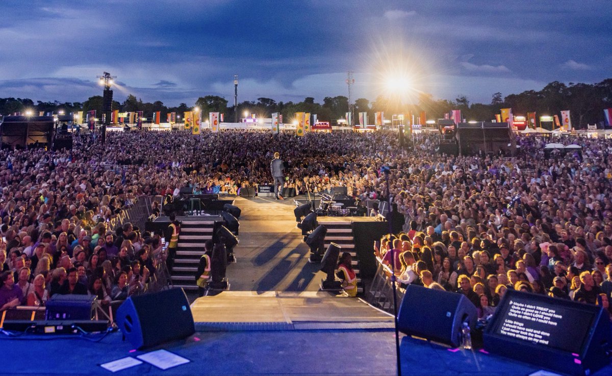 MichaelBuble's tweet photo. Malahide Castle. Unreal setting. Even better crowd. Thanks for an amazing night, Dublin. You never disappoint. Let’s do it again soon! https://t.co/nK5obZkinN