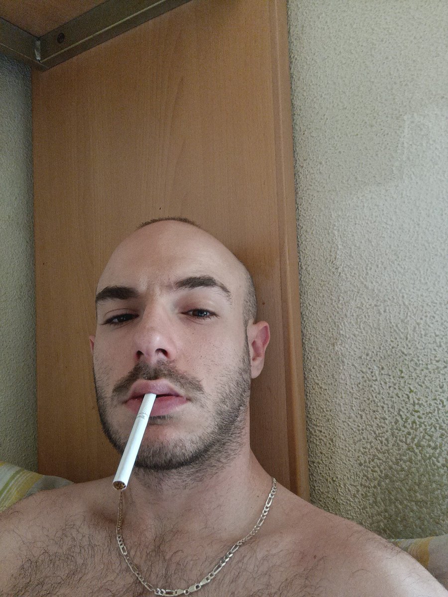 Isaac99cc's tweet photo. Algun pelele quiere un saqueo doble con @subfornike y conmigo está noche? 😈🐷
Queremos fundirnos tu nómina recién cobradita sin piedad, cajero 🏧🖕 https://t.co/RHqj1HxlJ0