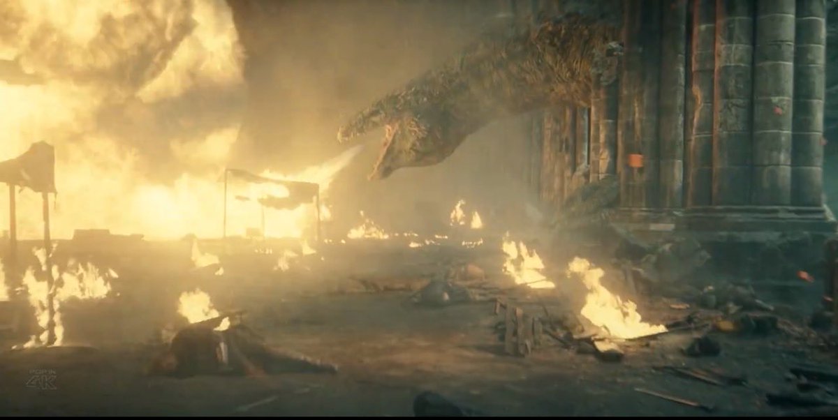 ginger_TimAU's tweet photo. I’ve seen a few people commenting on the inconsistent size of Vhagar, and admittedly in this scene, I did think “why does her head look really small when previously it was so big she practically swallowed Arrax whole.” Maybe it’s just distance/ perspective 🤷🏻 #Houseofthedragon https://t.co/15lxkcXo4F